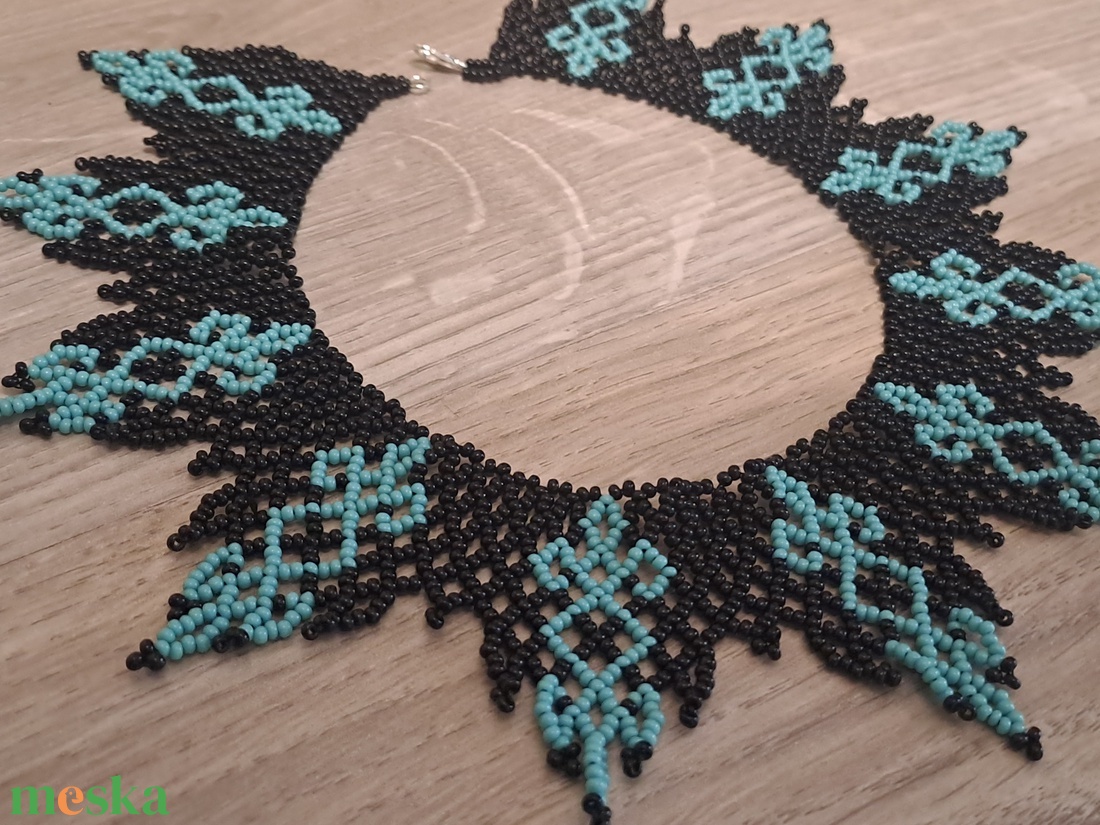 Ukrán gyöngygallér, gerdán nyaklánc - ékszer - nyaklánc - gyöngyös nyaklánc - Meska.hu