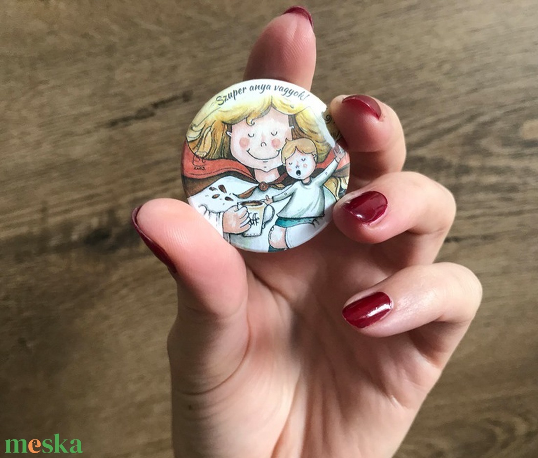 Szuper anya vagyok! - ékszer - kitűző és bross - kitűző - Meska.hu Szuper anya vagyok! - ékszer - kitűző és bross - kitűző - Meska.hu
