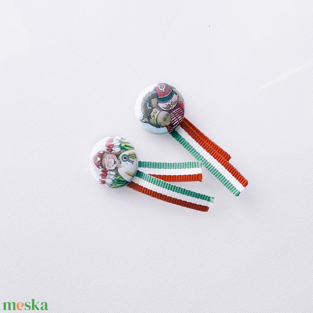 Lányos kokárda - ékszer - kitűző és bross - kitűző - Meska.hu Lányos kokárda - ékszer - kitűző és bross - kitűző - Meska.hu