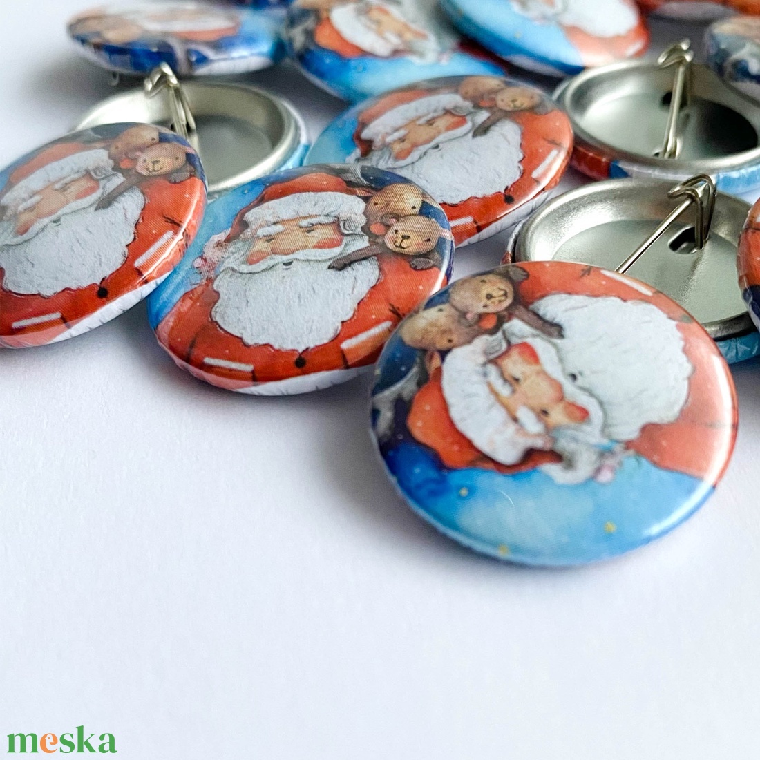 Mikulásos kitűző - karácsony - mikulás - mikulás ajándékok - Meska.hu