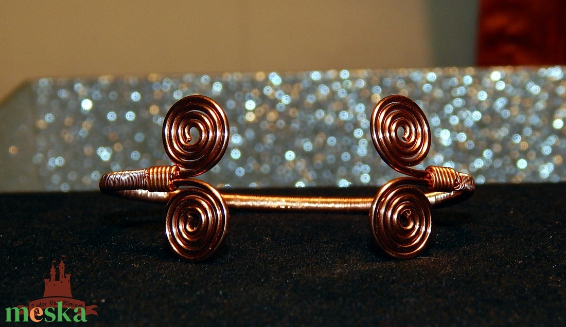 Réz karperec szkíta ornamentikával - ékszer - karkötő - karperec - Meska.hu