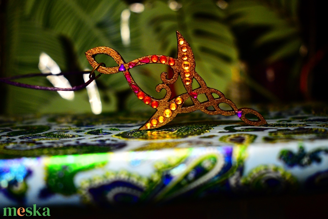 Antik arany tünde nyaklánc fából - ékszer - nyaklánc - medálos nyaklánc - Meska.hu