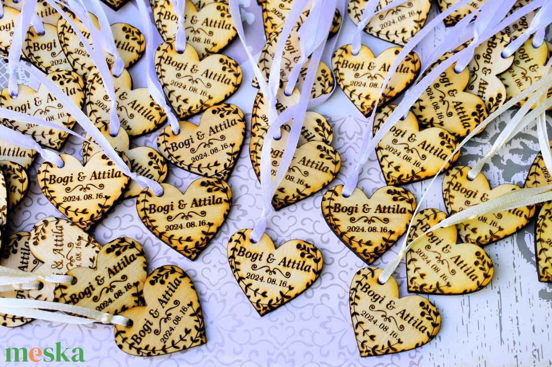 Nevesített szív fa dekoráció gravírozással - esküvő - emlék & ajándék - köszönőajándék - Meska.hu