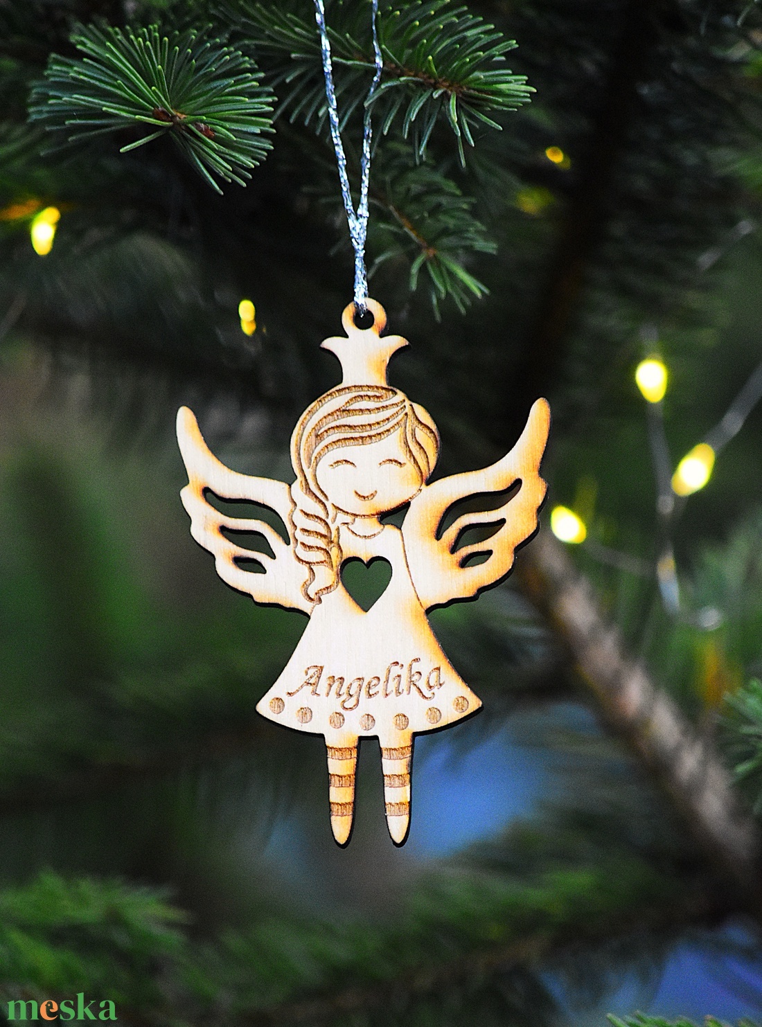 Angyalkás fa karácsony fa dísz név gravírozással - karácsony - karácsonyi lakásdekoráció - karácsonyfadíszek - Meska.hu