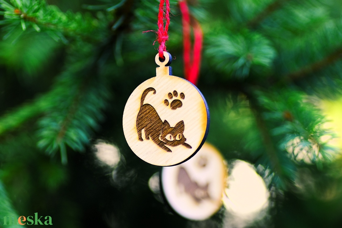 Cicás fa karácsonyfa díszek - karácsony - karácsonyi lakásdekoráció - karácsonyfadíszek - Meska.hu