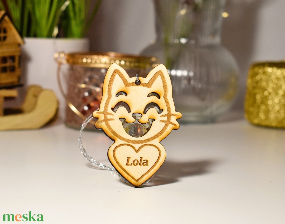 Cicás fa karácsonyfa dísz név gravírozással - karácsony - karácsonyi lakásdekoráció - karácsonyfadíszek - Meska.hu