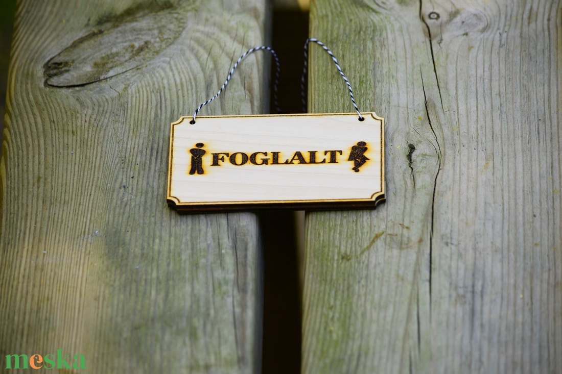 Foglalt / szabad fa tábla akasztóval - otthon & életmód - dekoráció - ajtó- és ablak dekoráció - ajtótábla - Meska.hu