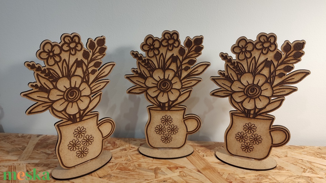 Nőnapi virág - otthon & életmód - dekoráció - asztal és polc dekoráció - asztaldísz - Meska.hu