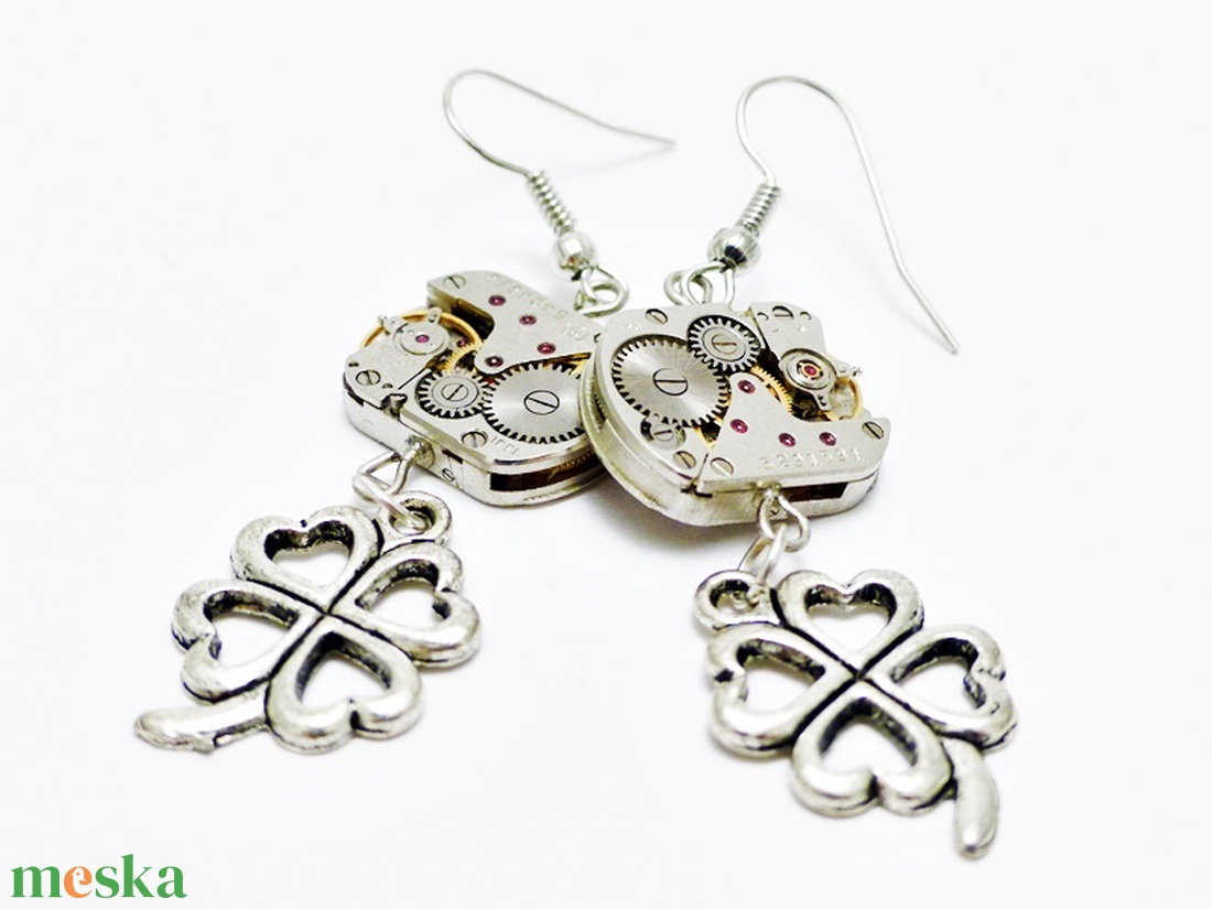 Steampunk fülbevaló lóhere kiegészítővel - ékszer - fülbevaló - lógó fülbevaló - Meska.hu