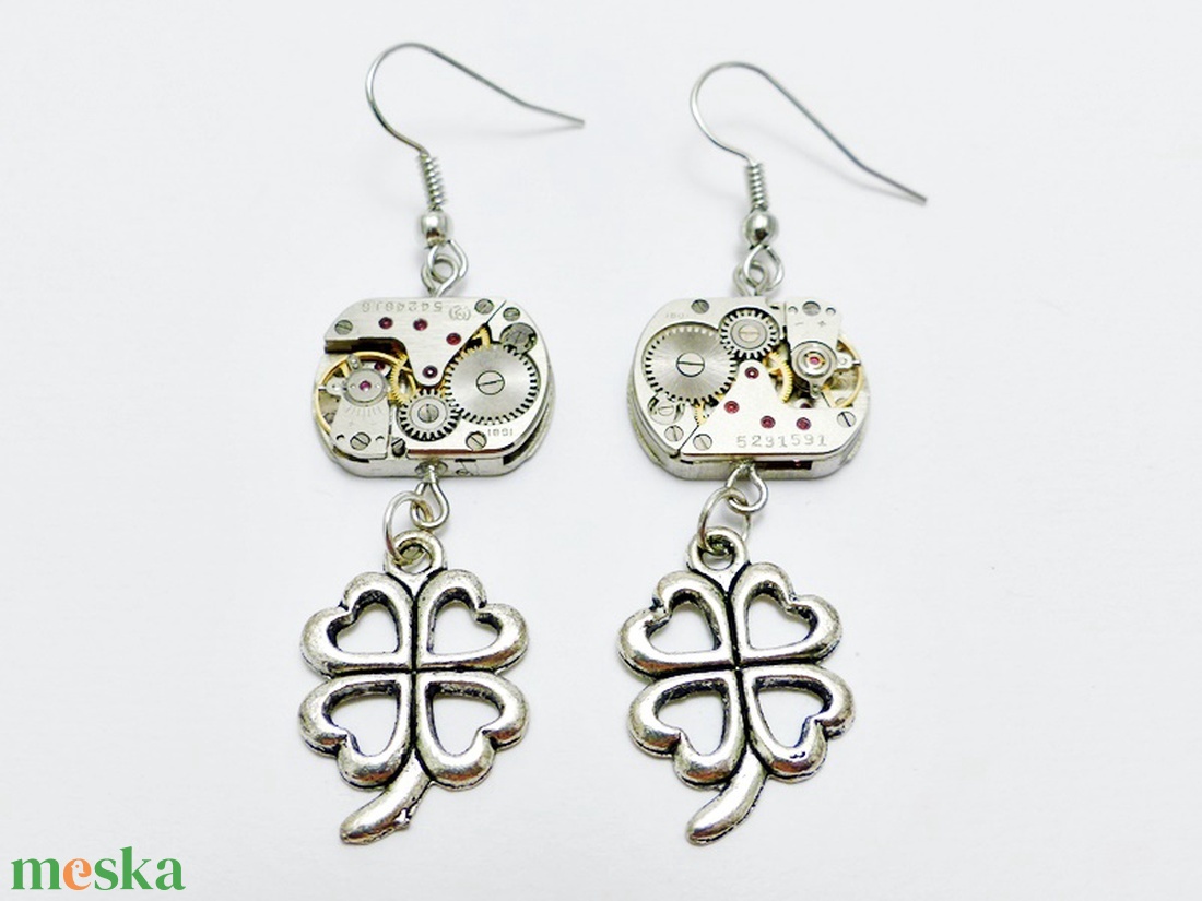 Steampunk fülbevaló lóhere kiegészítővel - ékszer - fülbevaló - lógó fülbevaló - Meska.hu