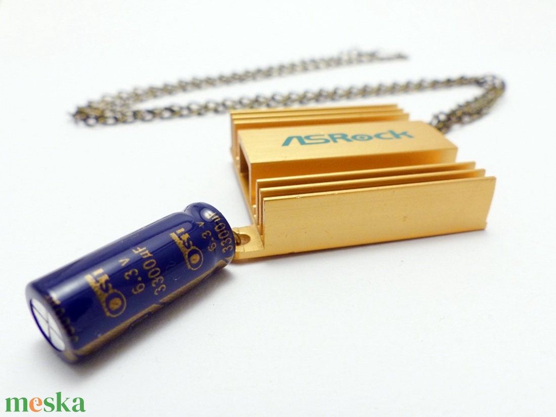 Arany színű hűtőborda medál kondenzátor kiegészítővel bronz színű láncon - ékszer - nyaklánc - medálos nyaklánc - Meska.hu