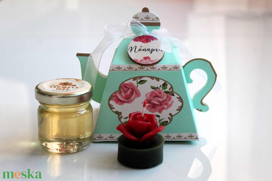 Nőnapi vintaige mézes teáskanna ajándék díszdoboz - otthon & életmód - gyertya, illat, aroma - gyertya - Meska.hu