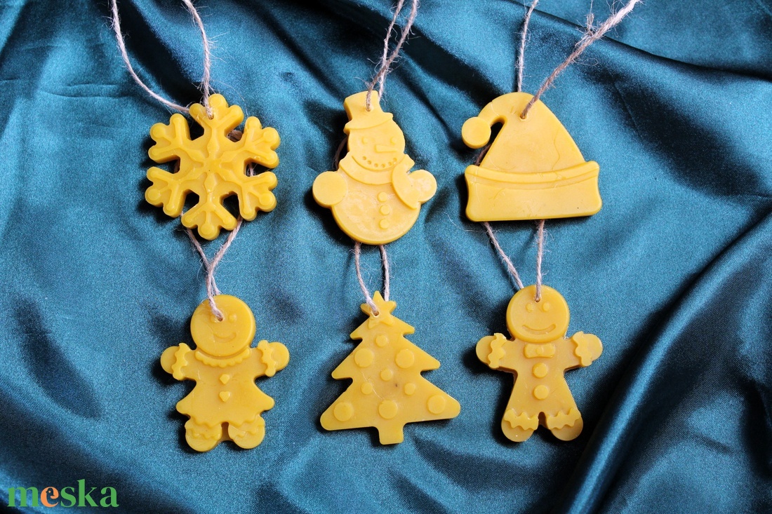 Karácsonyfadísz méhviaszból - karácsony - karácsonyi lakásdekoráció - karácsonyfadíszek - Meska.hu