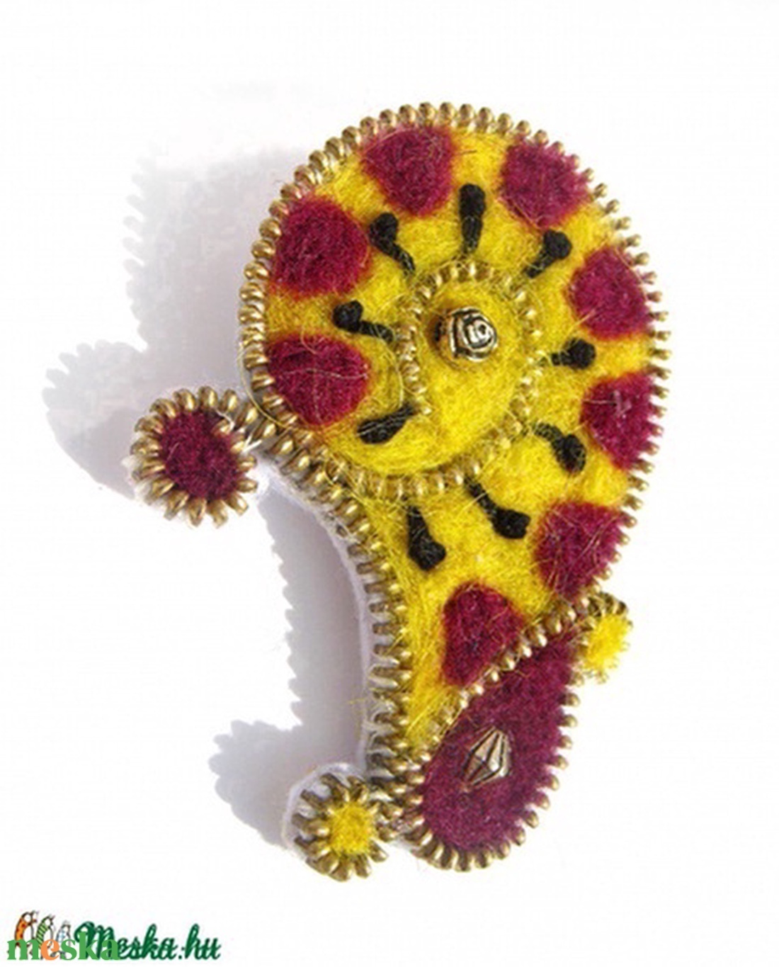 Cipzár-nemez kitűző - ékszer - kitűző és bross - kitűző - Meska.hu Cipzár-nemez kitűző - ékszer - kitűző és bross - kitűző - Meska.hu
