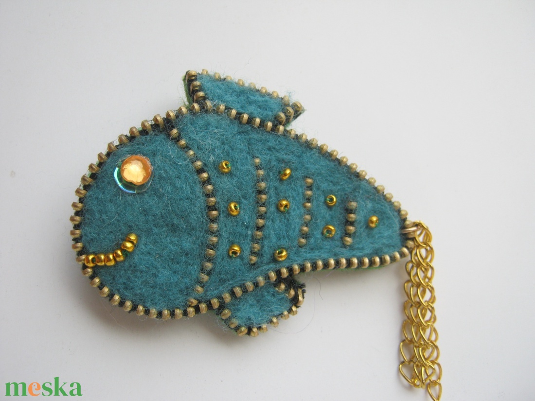 Cipzár-nemez kitűző - ékszer - kitűző és bross - kitűző - Meska.hu Cipzár-nemez kitűző - ékszer - kitűző és bross - kitűző - Meska.hu