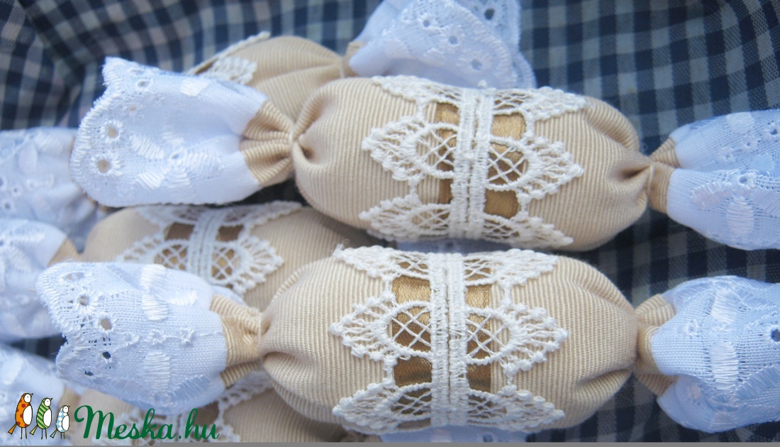 Textil szaloncukor, csipet romantikával III. -  - Meska.hu