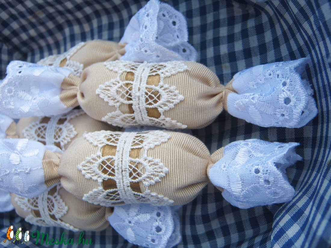 Textil szaloncukor, csipet romantikával III. -  - Meska.hu