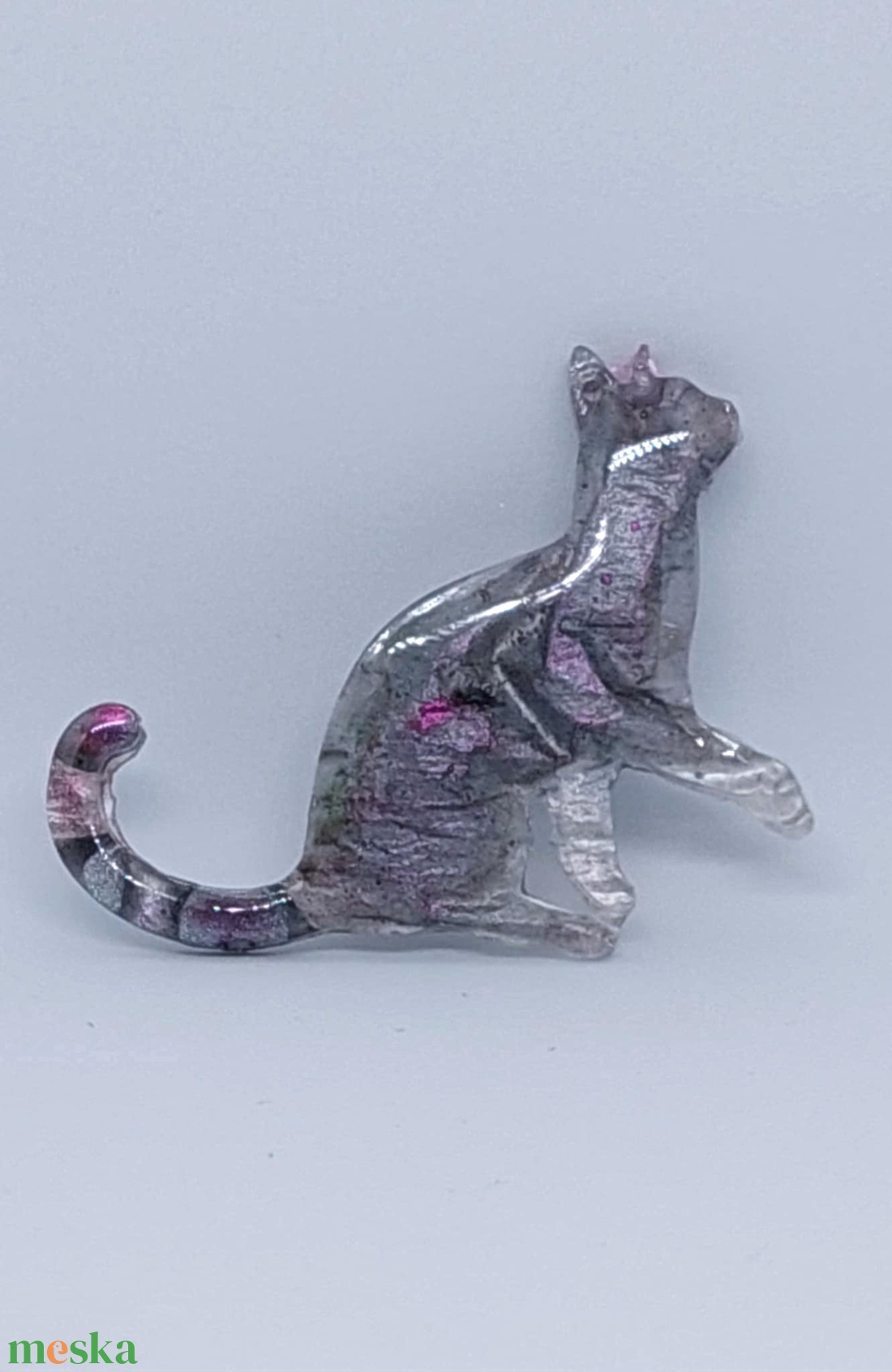 Cicás kitűző V. - ékszer - kitűző és bross - Meska.hu