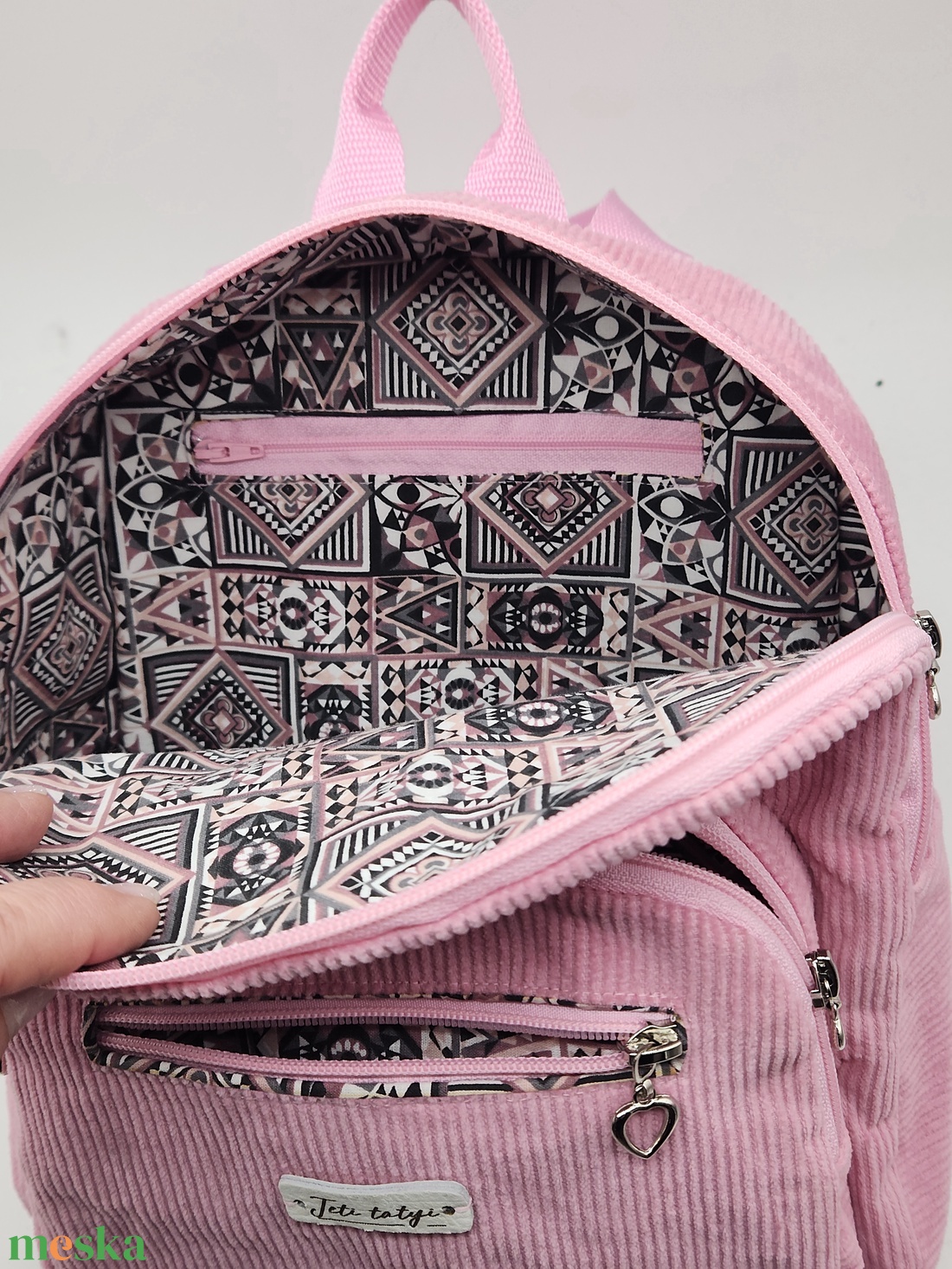 Rózsaszín kordbársony hátizsák - táska & tok - kézitáska & válltáska - belső rendező - Meska.hu
