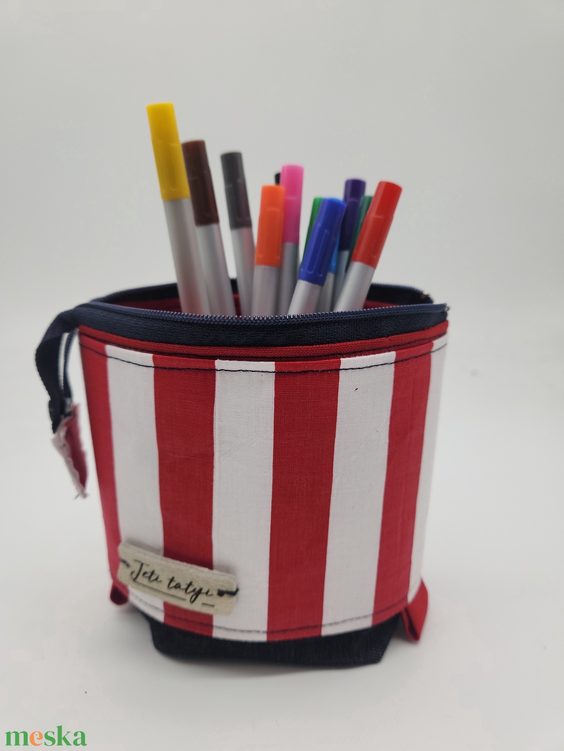 Tolltartó - otthon & életmód - papír, írószer - tolltartó & ceruzatekercs - Meska.hu
