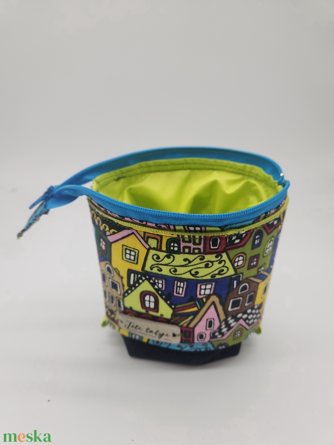 Tolltartó - otthon & életmód - papír, írószer - tolltartó & ceruzatekercs - Meska.hu