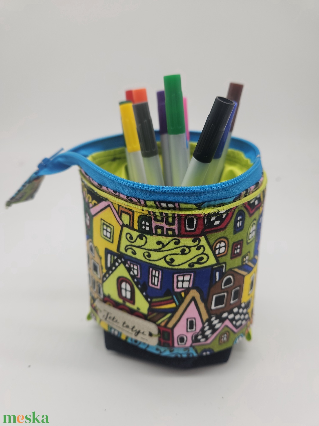 Tolltartó - otthon & életmód - papír, írószer - tolltartó & ceruzatekercs - Meska.hu