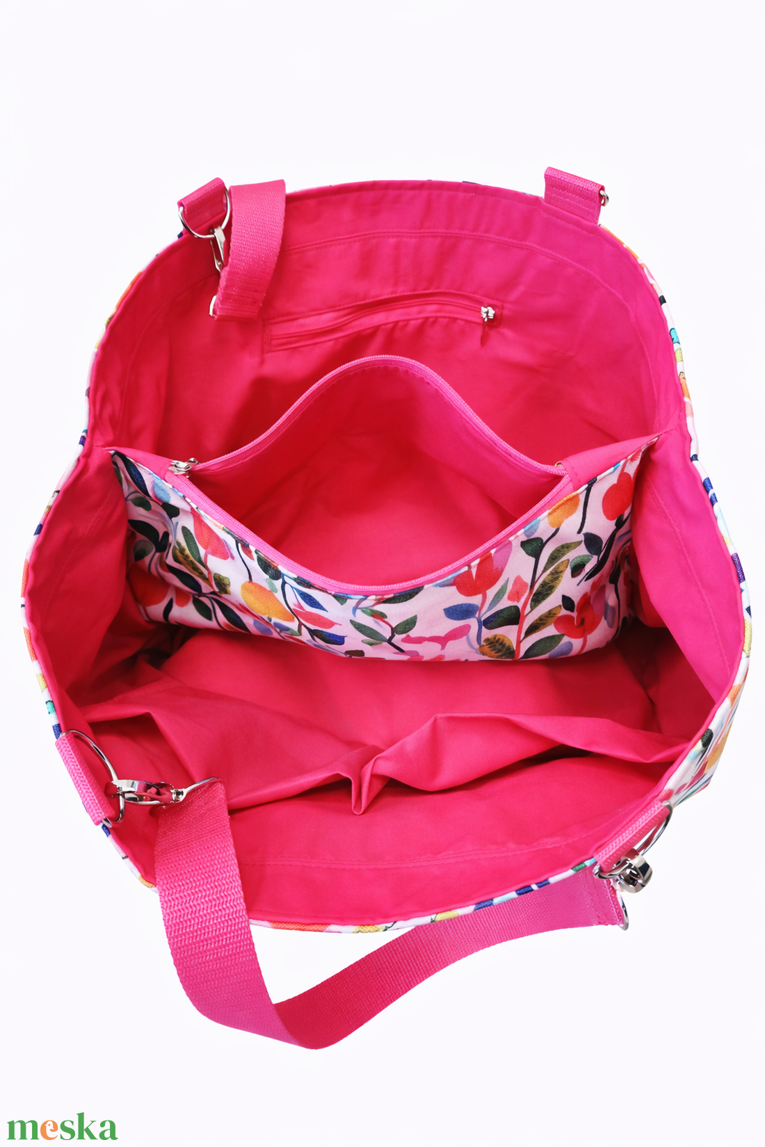 Virágos táska vízlepergető gyöngyvászonból - táska & tok - kézitáska & válltáska - tarisznya - Meska.hu