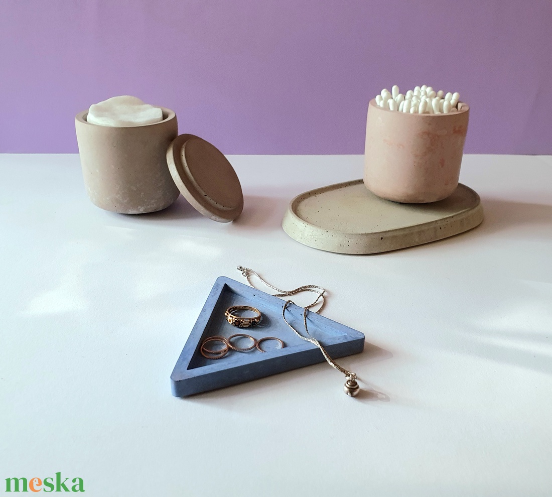 Beton ékszertartó tálca - 11 cm - otthon & életmód - dekoráció - asztal és polc dekoráció - dekorációs tál, tartó - Meska.hu