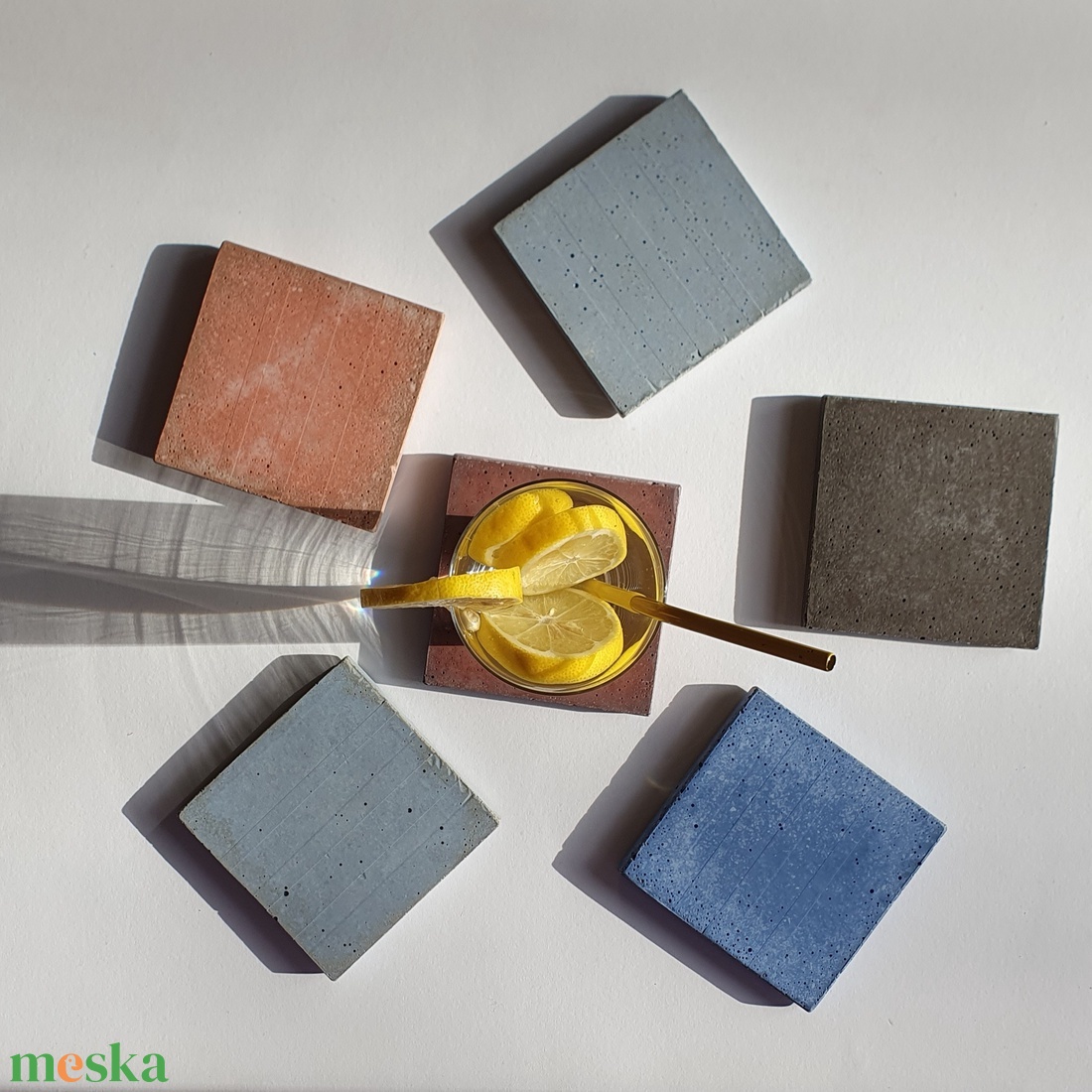 Beton poháralátét - 10 x 10 cm - otthon & életmód - konyhafelszerelés, tálalás - tálalás - tányér- és poháralátét - Meska.hu