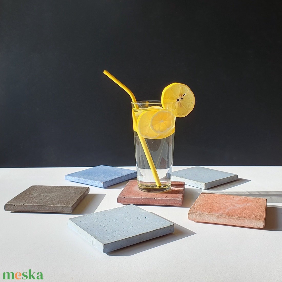 Beton poháralátét - 10 x 10 cm - otthon & életmód - konyhafelszerelés, tálalás - tálalás - tányér- és poháralátét - Meska.hu