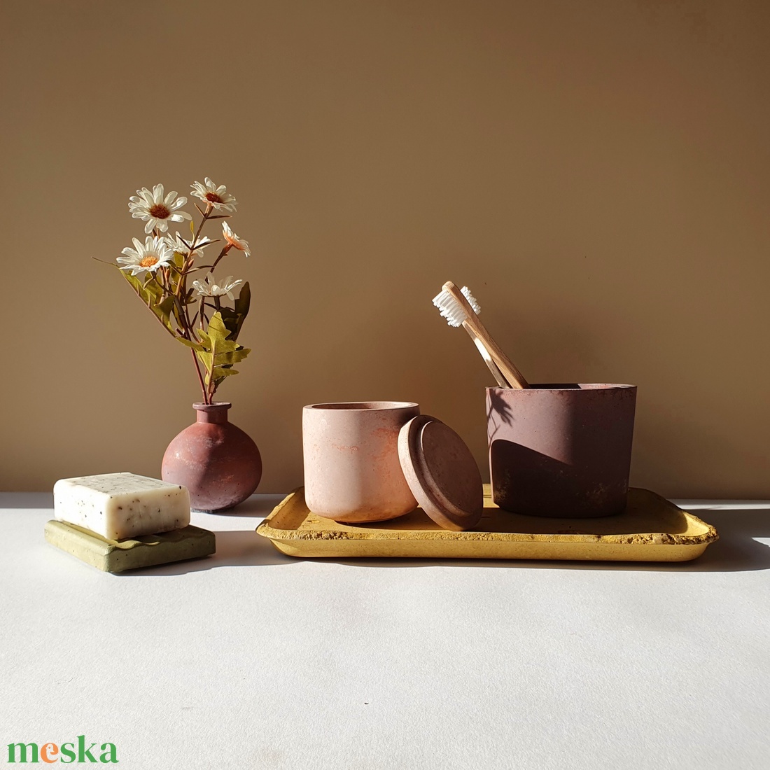 Fedeles beton dobozka - Átmérő: 7,5 cm - otthon & életmód - dekoráció - asztal és polc dekoráció - díszdoboz - Meska.hu