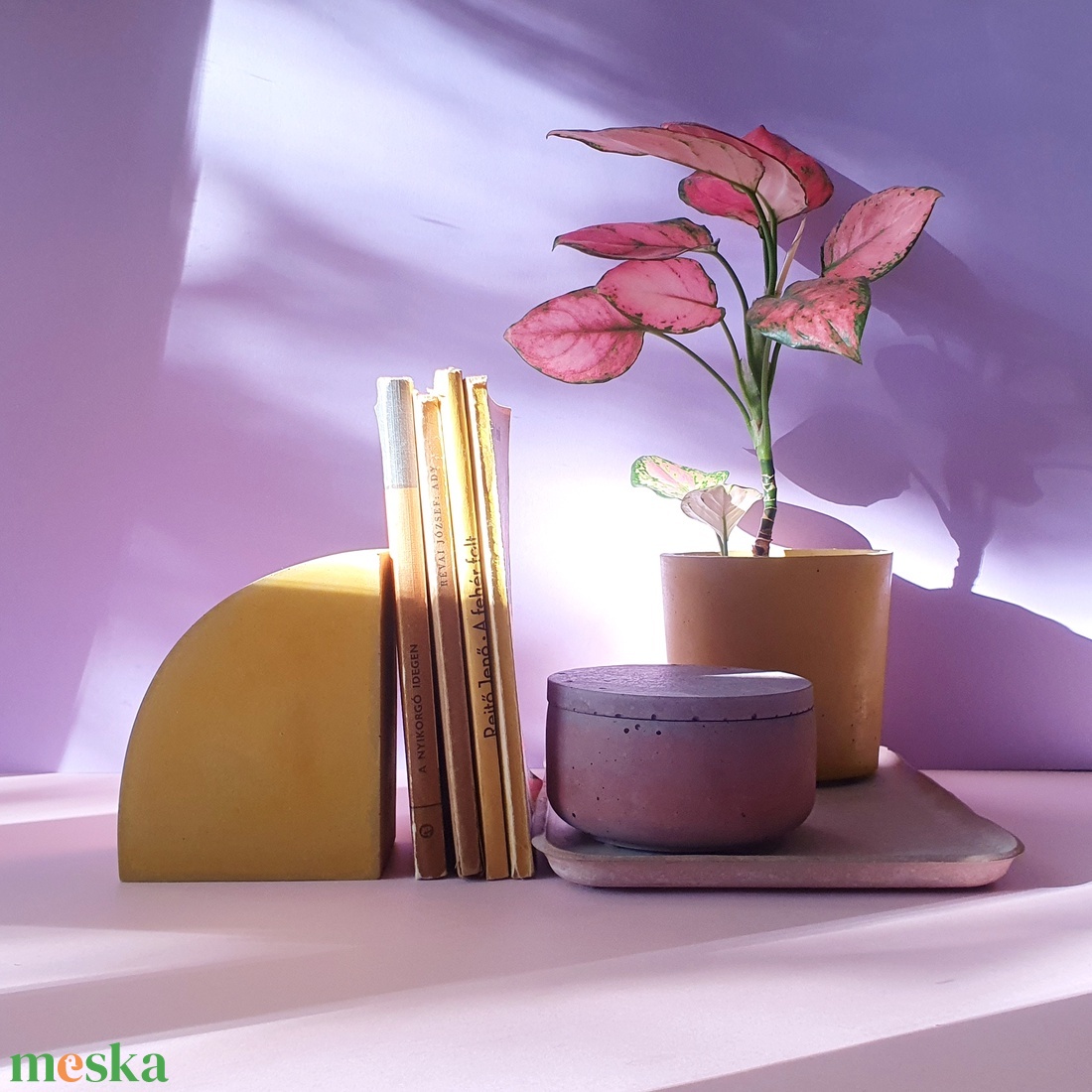 Beton könyvtámasz - otthon & életmód - dekoráció - asztal és polc dekoráció - könyvtámasz - Meska.hu