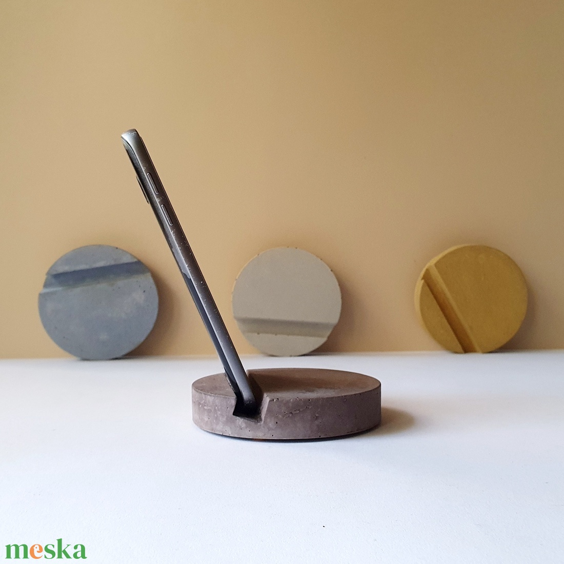 Beton telefontartó, névjegykártyatartó, fényképtartó - otthon & életmód - tárolás & rendszerezés - íróasztali tároló - Meska.hu