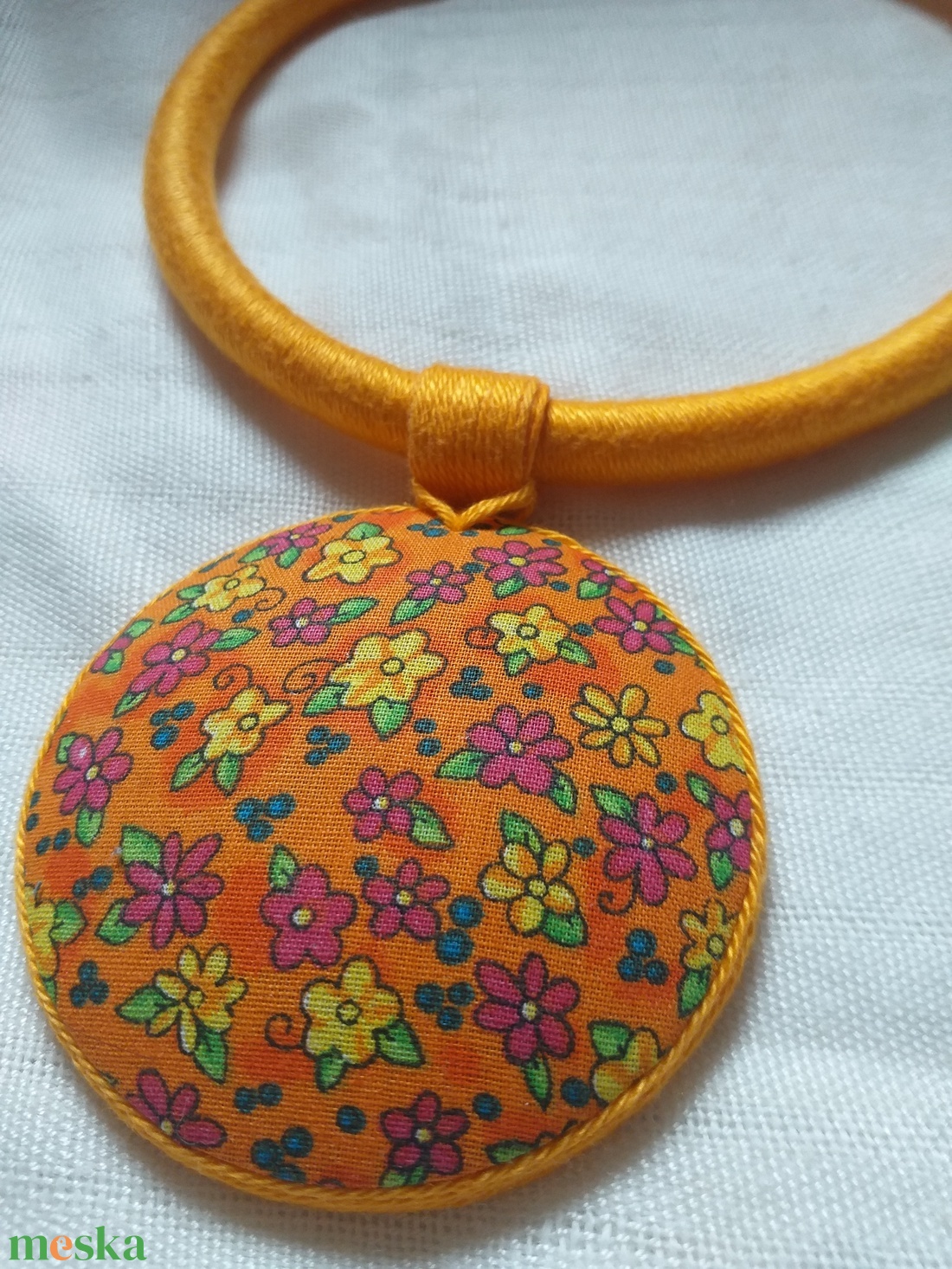 OGEL BIB sárga virágos árnyalatú nyaklánc, Textil nyaklánc, textil ékszer - ékszer - nyaklánc - medálos nyaklánc - Meska.hu OGEL BIB sárga virágos árnyalatú nyaklánc, Textil nyaklánc, textil ékszer - ékszer - nyaklánc - medálos nyaklánc - Meska.hu