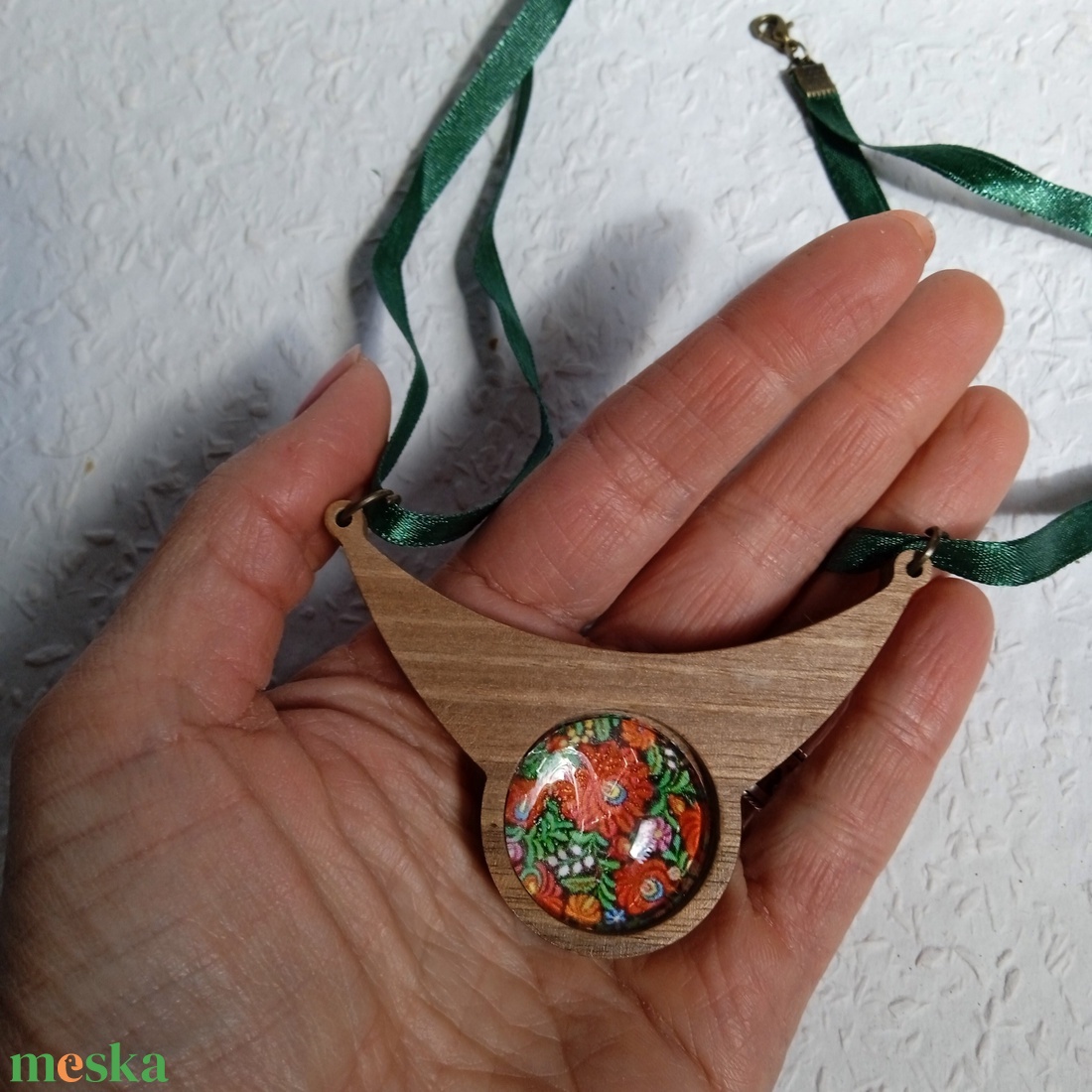 Matyó ékszer faalapban, folklór textil ékszer, magyaros ékszer, Hungarian jewellery, magyar motívum, magyar népviselet - ékszer - ékszerszett - Meska.hu Matyó ékszer faalapban, folklór textil ékszer, magyaros ékszer, Hungarian jewellery, magyar motívum, magyar népviselet - ékszer - ékszerszett - Meska.hu