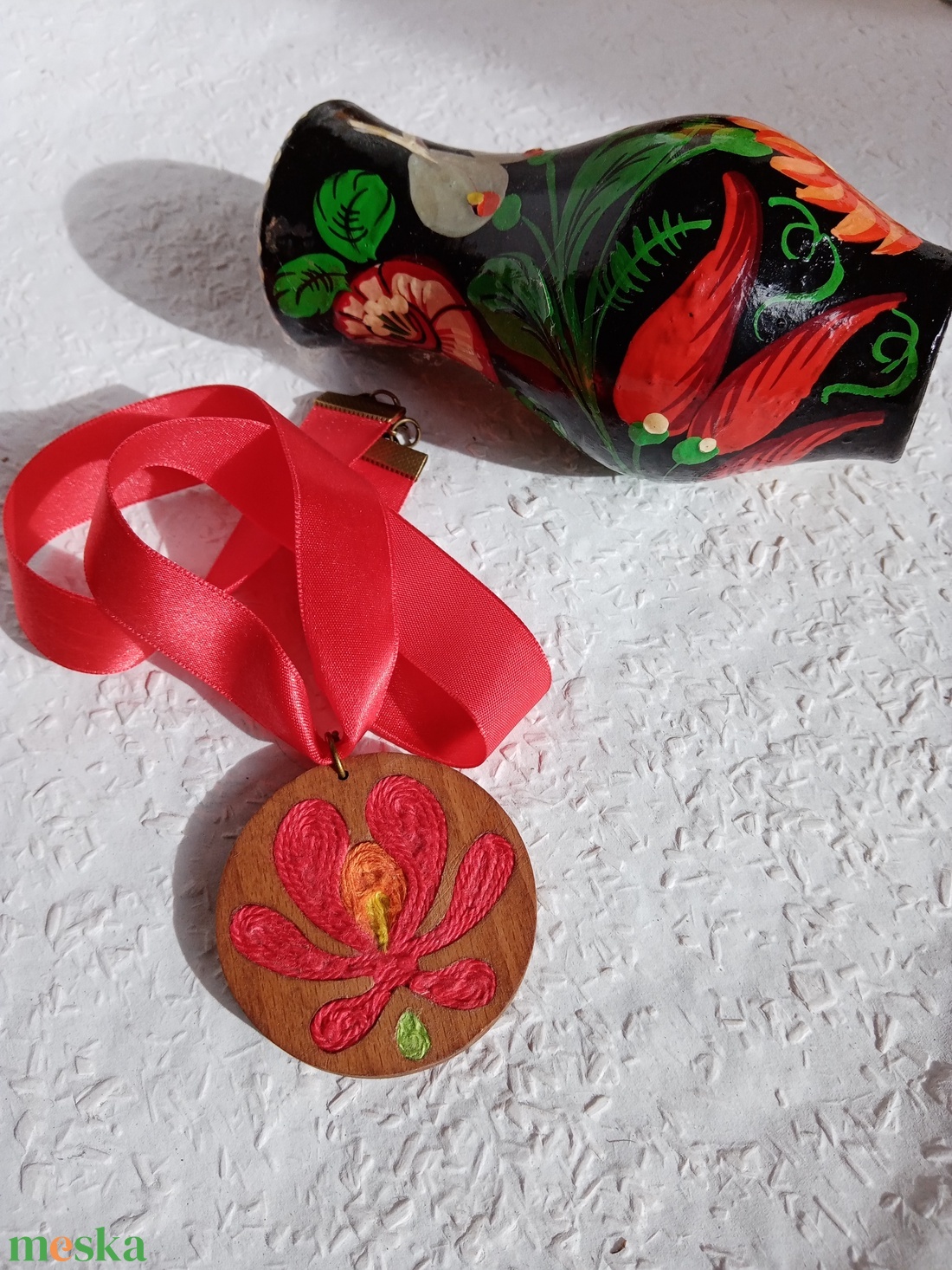 Köralakú matyó virág fonalékszer faalapban, folklór ékszer, magyaros ékszer, matyó ékszer, matyó nyaklánc,magyar motívum - ékszer - fülbevaló - lógó csepp fülbevaló - Meska.hu Köralakú matyó virág fonalékszer faalapban, folklór ékszer, magyaros ékszer, matyó ékszer, matyó nyaklánc,magyar motívum - ékszer - fülbevaló - lógó csepp fülbevaló - Meska.hu