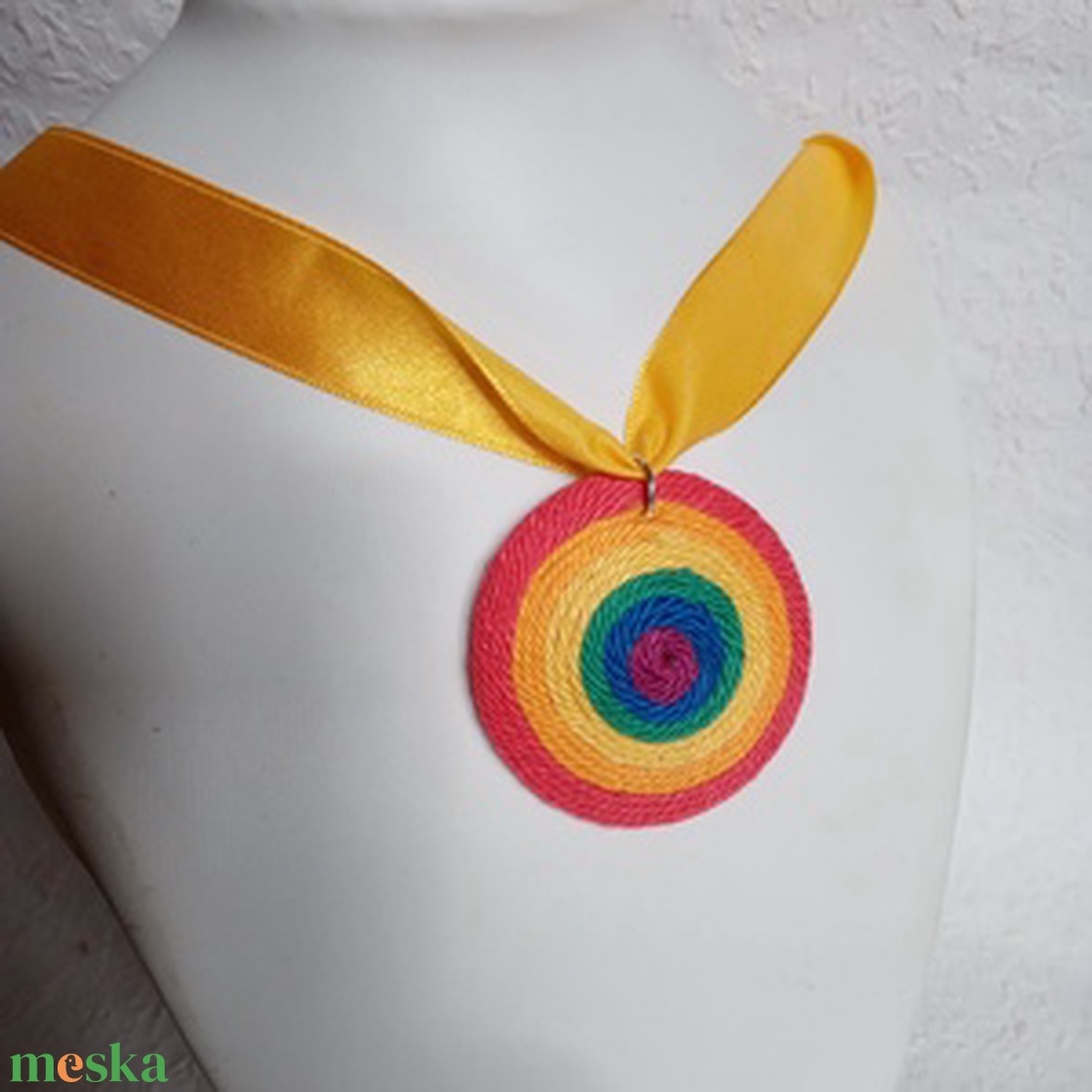 Pride ékszer,Szivárvány Kerek fonal fülbevaló és nyaklánc, textil ékszer, fonalékszer, Szivárvány ékszer - ékszer - ékszerszett - Meska.hu Pride ékszer,Szivárvány Kerek fonal fülbevaló és nyaklánc, textil ékszer, fonalékszer, Szivárvány ékszer - ékszer - ékszerszett - Meska.hu