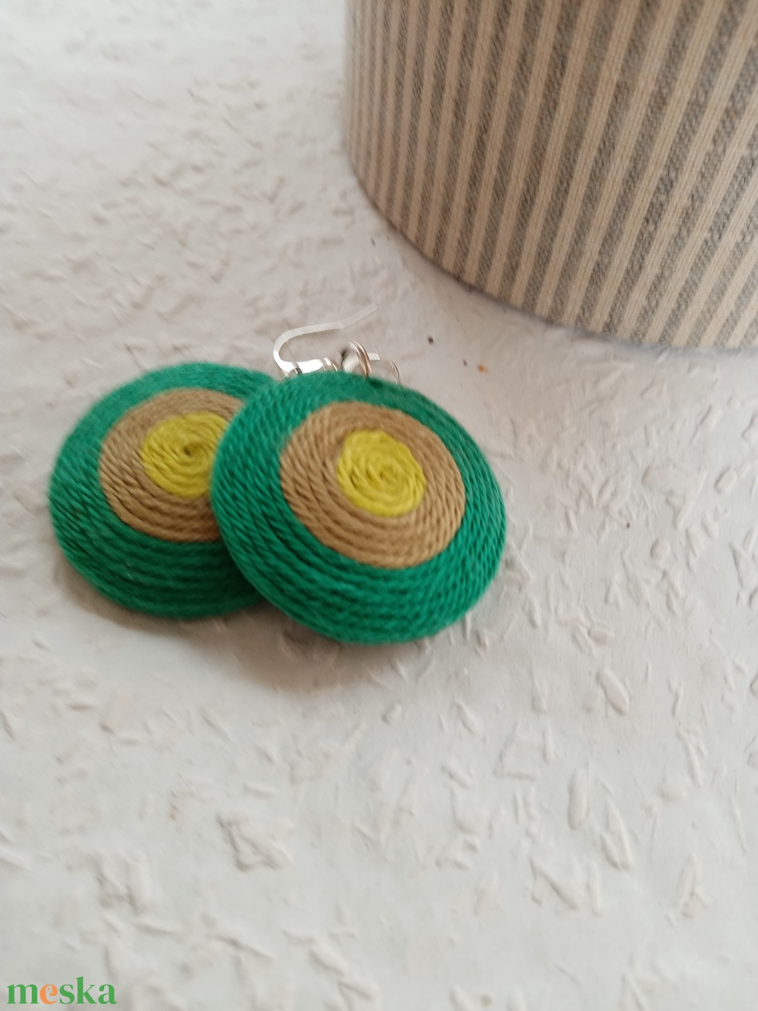 Zöld OGEL fonal fülbevaló, Textil fülbevaló, textil ékszer, fonalékszer - ékszer - fülbevaló - lógós kerek fülbevaló - Meska.hu Zöld OGEL fonal fülbevaló, Textil fülbevaló, textil ékszer, fonalékszer - ékszer - fülbevaló - lógós kerek fülbevaló - Meska.hu