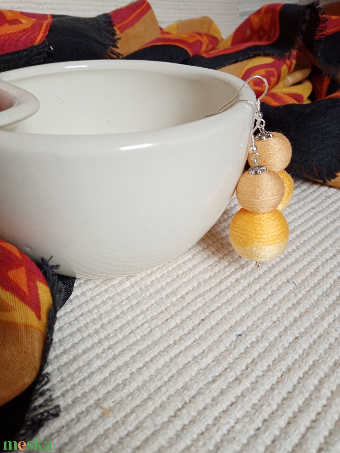 NAPRAFORGÓ textilbogyó fülbevaló, fonalékszer, textil fülbevaló - ékszer - fülbevaló - lógó fülbevaló - Meska.hu