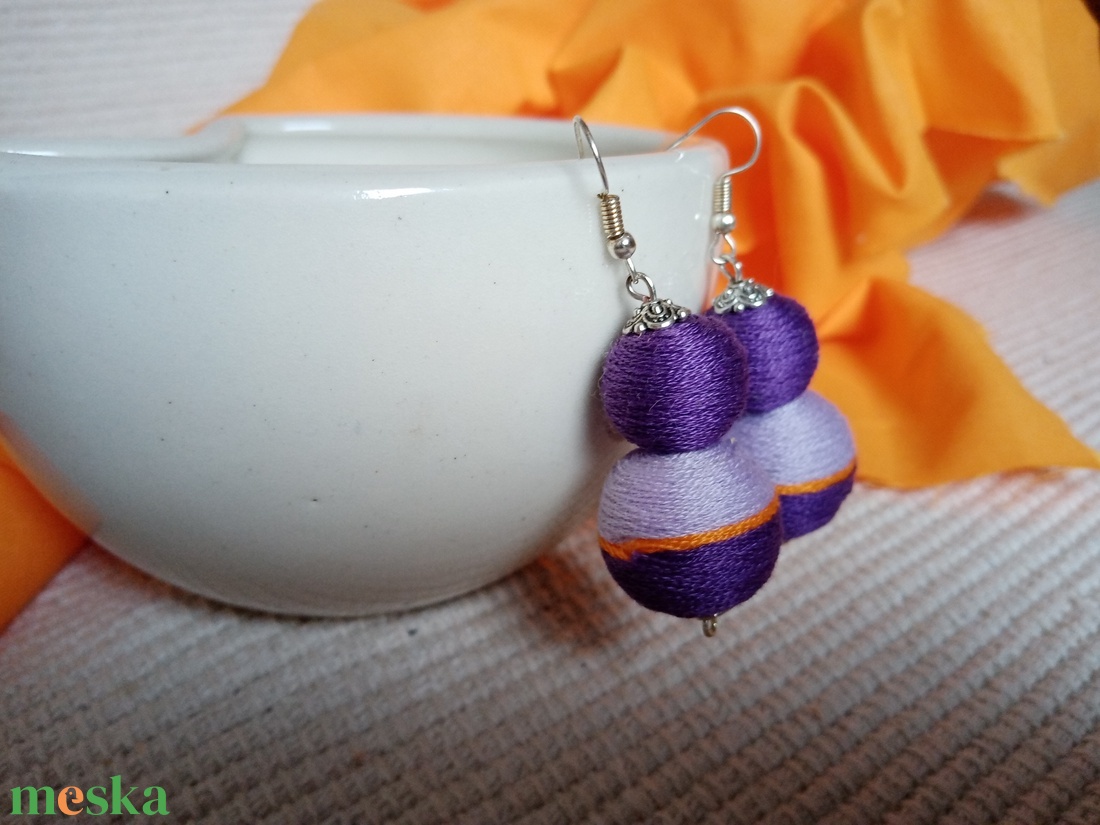 SELLŐ textilbogyó fülbevaló, fonalékszer, textil fülbevaló - ékszer - fülbevaló - lógó fülbevaló - Meska.hu