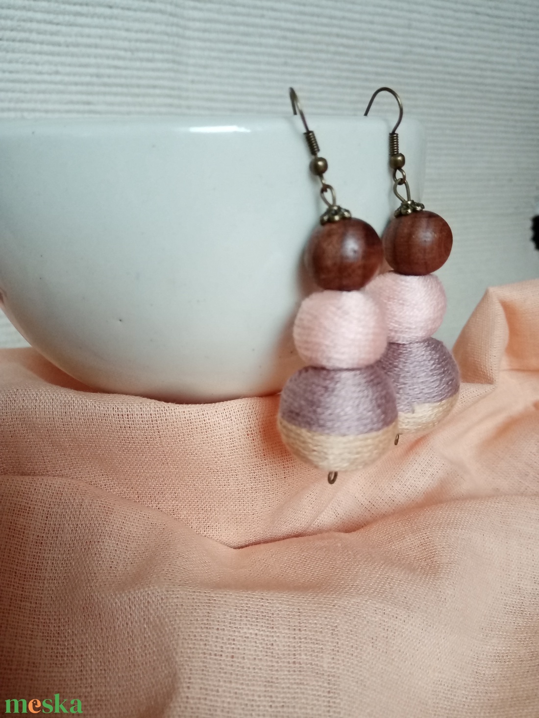 ŐSZI GESZTENYE textilbogyó fülbevaló, fonalékszer, textil fülbevaló - ékszer - fülbevaló - lógó fülbevaló - Meska.hu