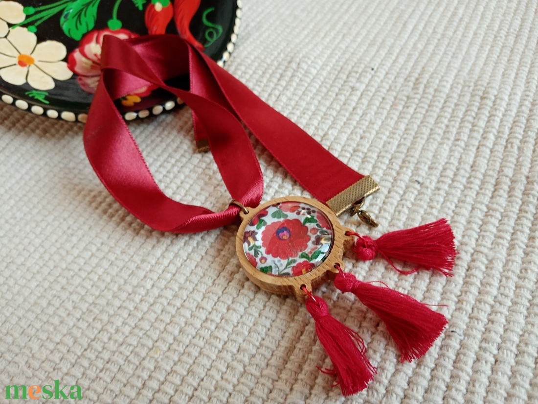  Matyó mintás nyaklánc rojtokkal,matyó ékszer,folklór textil ékszer,magyaros nyaklánc,Hungarian folk jewellery - ékszer - nyaklánc - hosszú nyaklánc - Meska.hu