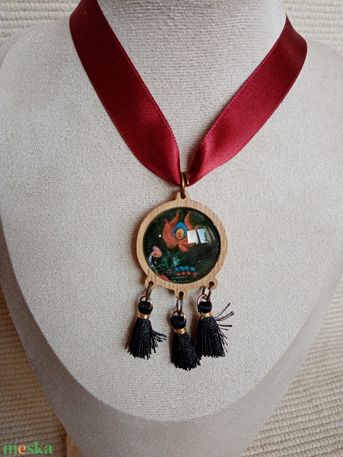 Matyó mintás nyaklánc fekete rojtokkal,matyó ékszer,folklór textil ékszer,magyaros nyaklánc,Hungarian folk jewellery - ékszer - nyaklánc - hosszú nyaklánc - Meska.hu