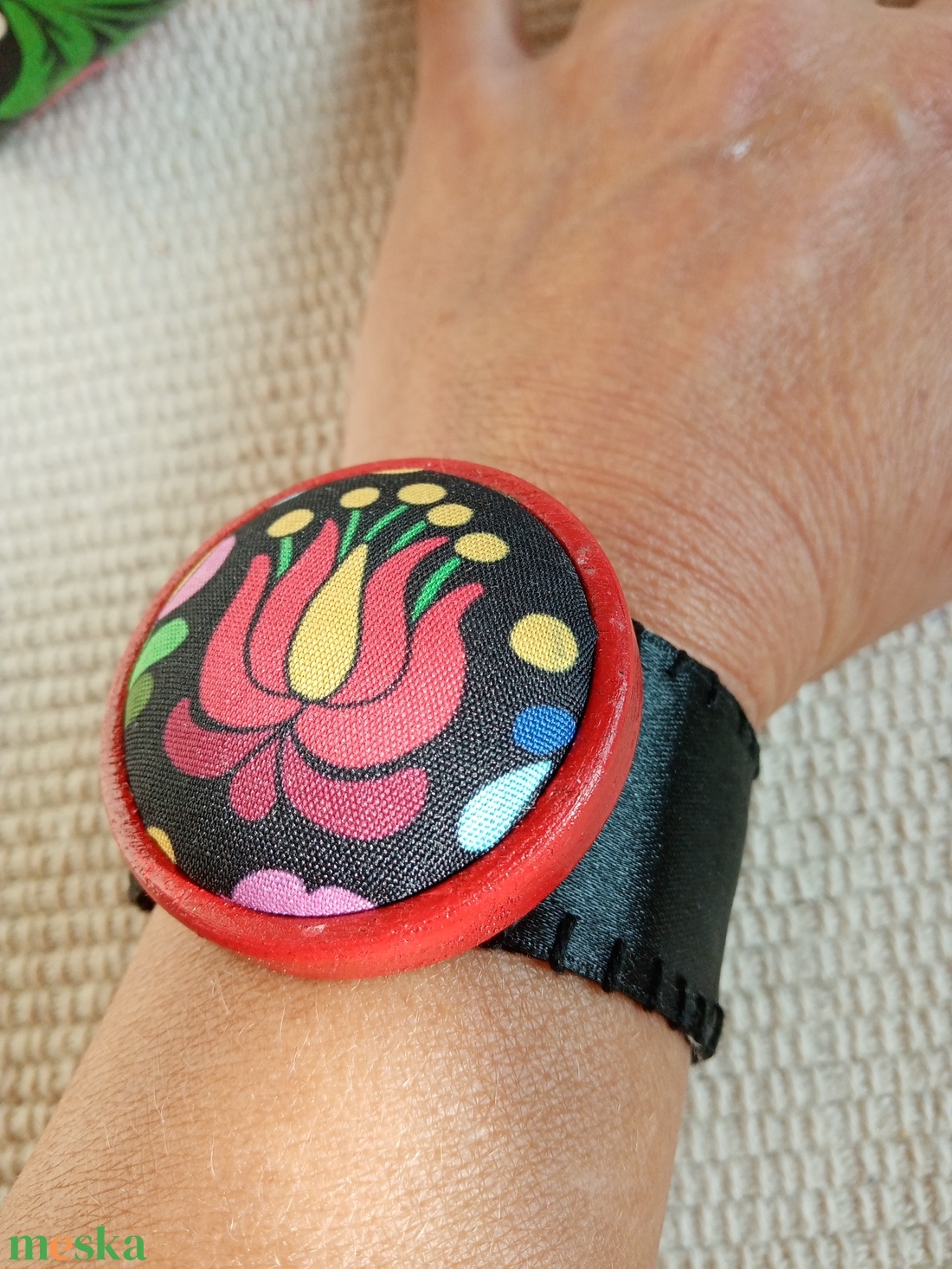  Matyó mintás karkötő,matyó ékszer,folklór textil ékszer,magyaros nyaklánc,Hungarian folk jewellery - ékszer - karkötő - karkötő medállal - Meska.hu