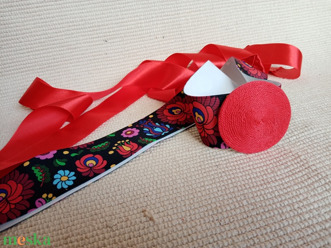 Matyó virágos öv, egyedi derékdísz, dekoröv, matyós viselet - ruha & divat - öv & övcsat - öv - Meska.hu