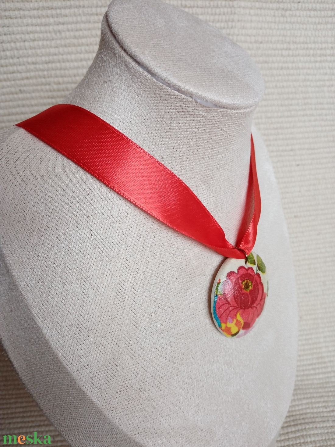  Matyó mintás decoupage nyaklánc,matyó ékszer,folklór textil ékszer,magyaros nyaklánc,Hungarian folk jewellery - ékszer - nyaklánc - hosszú nyaklánc - Meska.hu