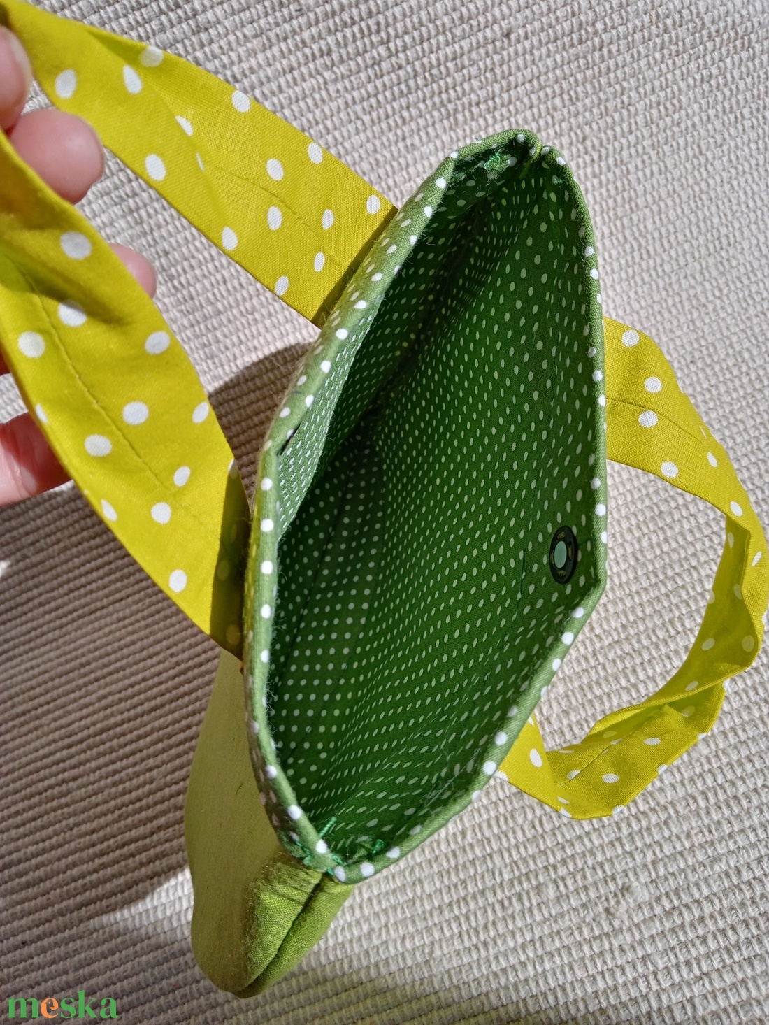 Világos zöld Pöttyös Randi táska változtatható díszelemmel - táska & tok - kézitáska & válltáska - kézitáska - Meska.hu
