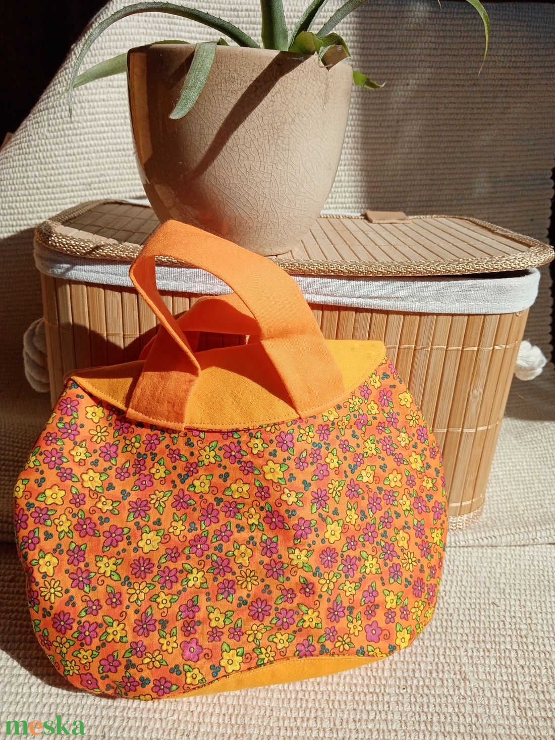 Narancssárga virágos randitáska, alkalmi kistáska, textil vidám táska - táska & tok - kézitáska & válltáska - kézitáska - Meska.hu
