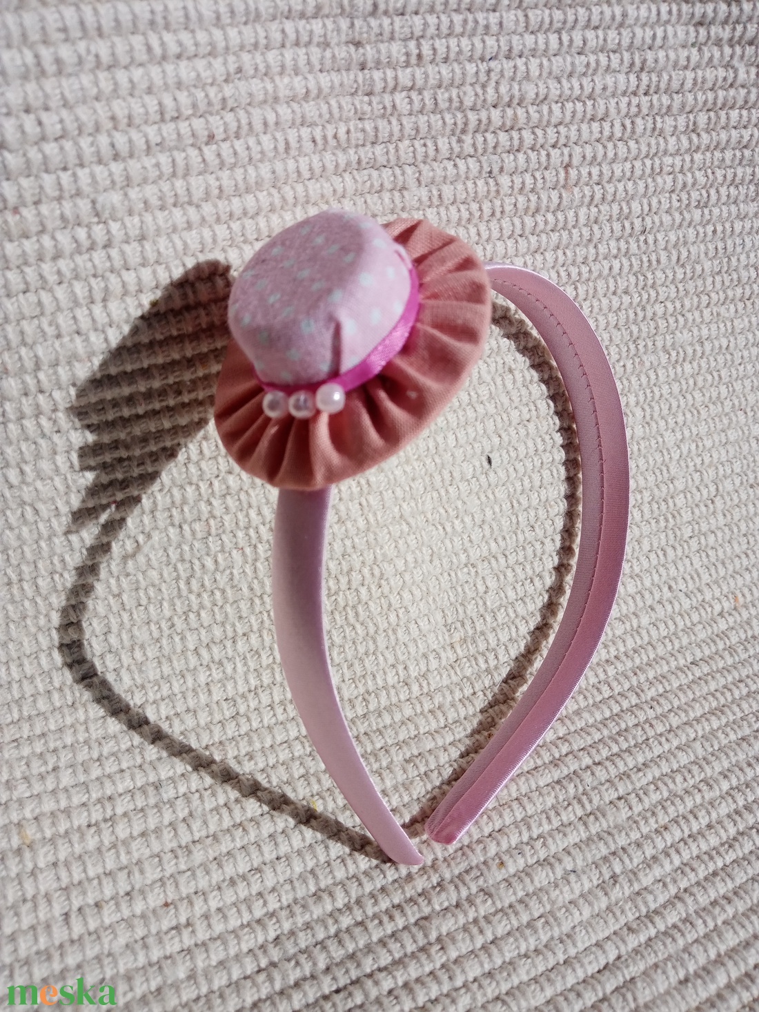 Rózsaszín pöttyös kalapos hajráf, hajpánt - ruha & divat - hajdísz & hajcsat - hajráf & hajpánt - Meska.hu