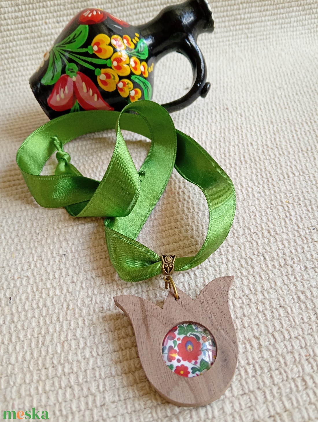 Tulipános nyaklánc, textil-fa matyós nyaklánc,matyó ékszer,folklór textil ékszer,magyaros nyaklánc,magyar népviselet - ékszer - nyaklánc - medálos nyaklánc - Meska.hu